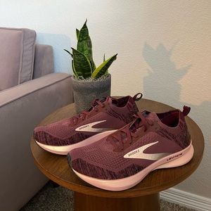 Brooks Levitate Running Shoes - Like New